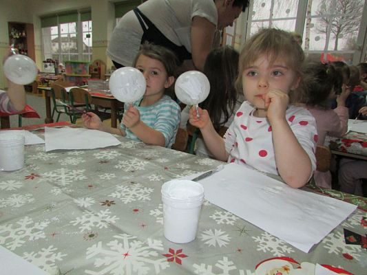 Grafika #59: 09.12.2016 Warsztaty bombkowe w gr. II i III