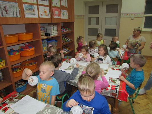 Grafika #64: 09.12.2016 Warsztaty bombkowe w gr. II i III