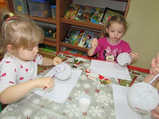 Grafika #69: 09.12.2016 Warsztaty bombkowe w gr. II i III