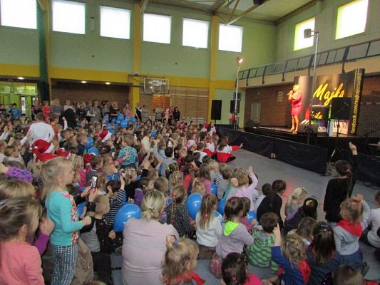 Grafika #11: 01.12.2016 Koncert Majki Jeżowskiej w Łebie