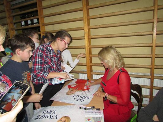 Grafika #39: 01.12.2016 Koncert Majki Jeżowskiej w Łebie