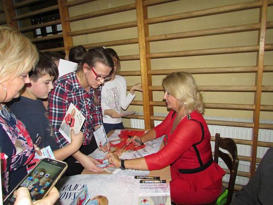 Grafika #41: 01.12.2016 Koncert Majki Jeżowskiej w Łebie