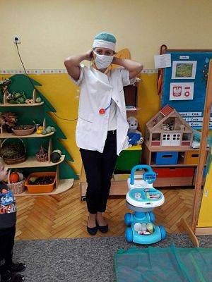 Grafika #17: 17.11.2016 Zabawy w grupie Maluszków