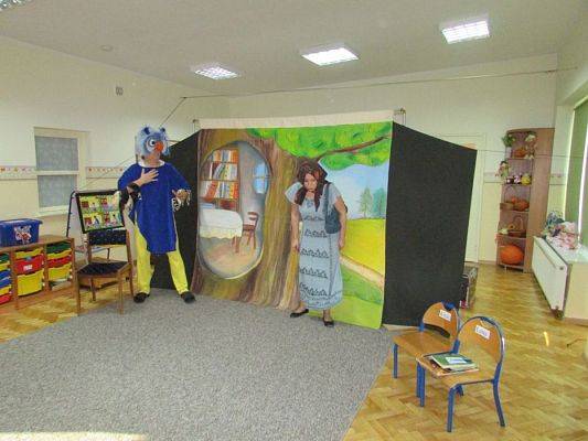 Grafika #16: 10.11.2016 Przedstawienie pt. "Sówka mądra główka"