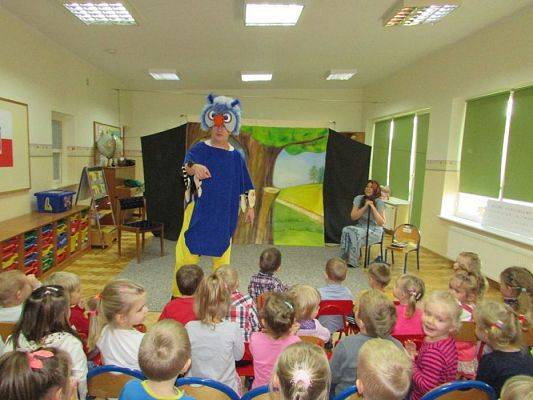 Grafika #25: 10.11.2016 Przedstawienie pt. "Sówka mądra główka"