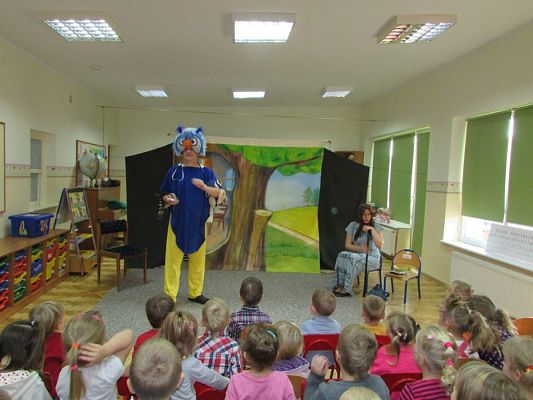 Grafika #30: 10.11.2016 Przedstawienie pt. "Sówka mądra główka"