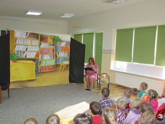 Grafika #36: 10.11.2016 Przedstawienie pt. "Sówka mądra główka"