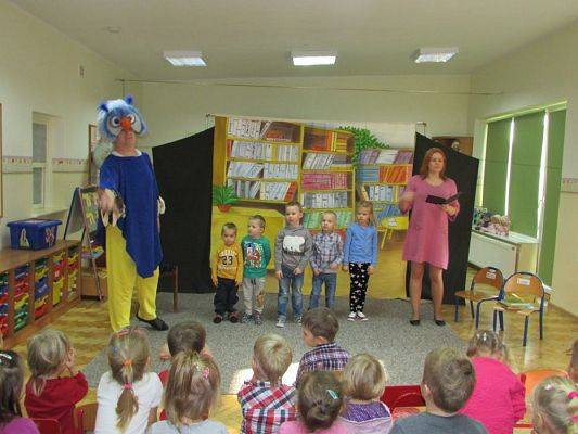 Grafika #43: 10.11.2016 Przedstawienie pt. "Sówka mądra główka"