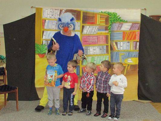 Grafika #45: 10.11.2016 Przedstawienie pt. "Sówka mądra główka"