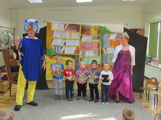 Grafika #47: 10.11.2016 Przedstawienie pt. "Sówka mądra główka"