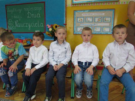 Grafika #12: 14.10.2016 Dzień Edukacji Narodowej