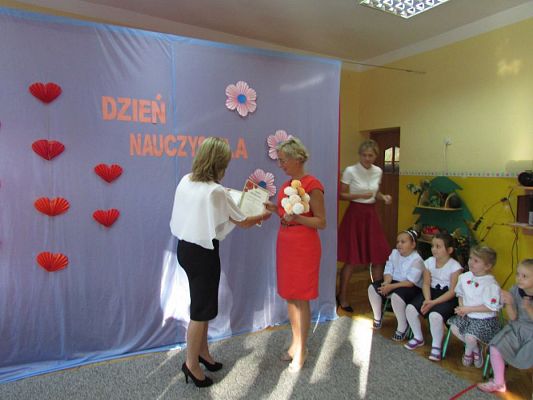 Grafika #22: 14.10.2016 Dzień Edukacji Narodowej