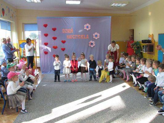 Grafika #40: 14.10.2016 Dzień Edukacji Narodowej