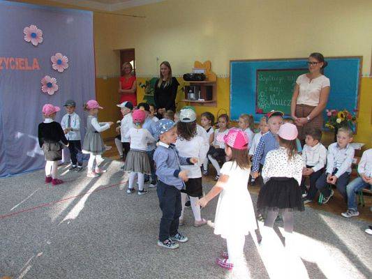 Grafika #47: 14.10.2016 Dzień Edukacji Narodowej