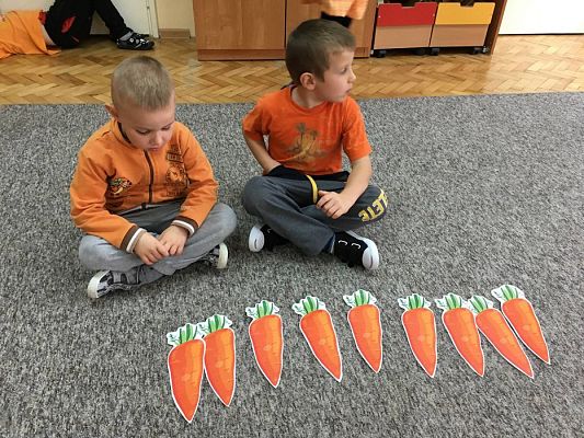 Grafika #24: 11.10.2016 Kolorowy Dzień Warzyw i Owoców gr.III