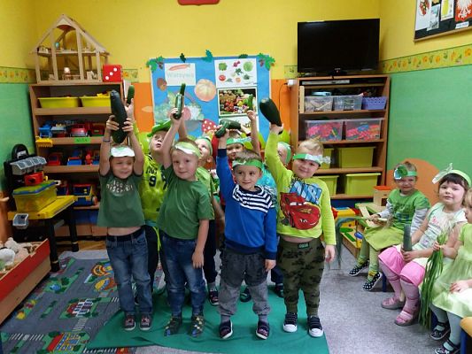 Grafika #1: 11.10.2016 Kolorowy Dzień Warzyw i Owoców gr.II