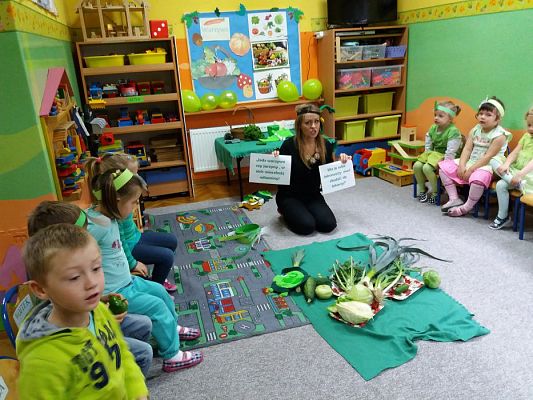 Grafika #14: 11.10.2016 Kolorowy Dzień Warzyw i Owoców gr.II