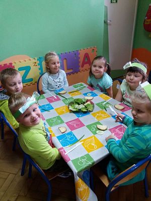 Grafika #19: 11.10.2016 Kolorowy Dzień Warzyw i Owoców gr.II