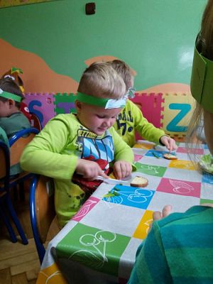 Grafika #23: 11.10.2016 Kolorowy Dzień Warzyw i Owoców gr.II