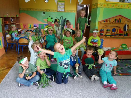 Grafika #34: 11.10.2016 Kolorowy Dzień Warzyw i Owoców gr.II