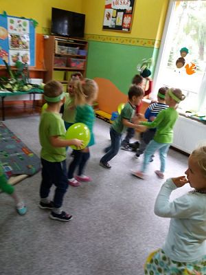 Grafika #38: 11.10.2016 Kolorowy Dzień Warzyw i Owoców gr.II