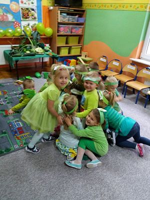 Grafika #42: 11.10.2016 Kolorowy Dzień Warzyw i Owoców gr.II