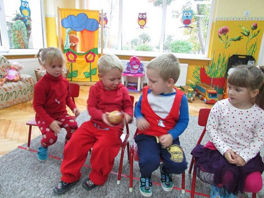 Grafika #13: 11.10.2016 Kolorowy Dzień Warzyw i Owoców gr.I