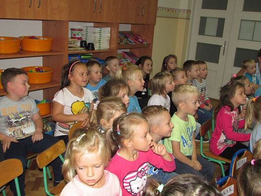 Grafika #12: 03.10.2016 Przedstawienie pt."Zło tańcem zwyciężaj"