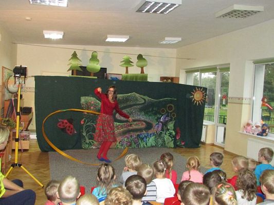 Grafika #25: 03.10.2016 Przedstawienie pt."Zło tańcem zwyciężaj"