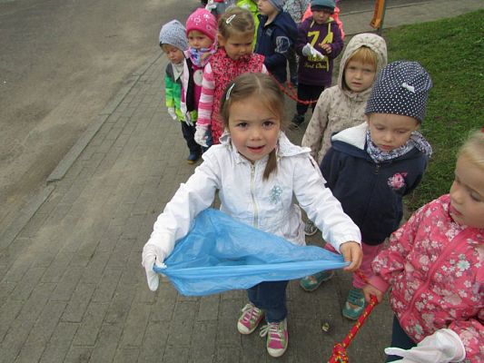 Grafika #6: 23.09.2016 Akcja "Sprzątanie Świata"