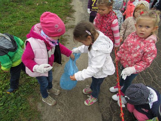 Grafika #9: 23.09.2016 Akcja "Sprzątanie Świata"