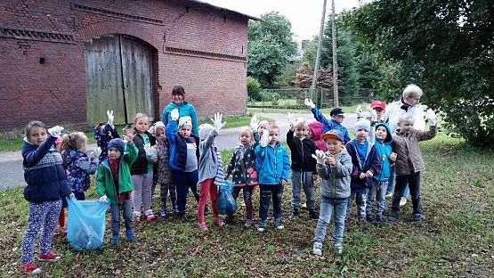 Grafika #37: 23.09.2016 Akcja "Sprzątanie Świata"