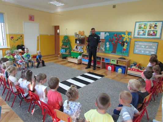 Grafika #0: 15.09.2016 Spotkanie z policjantem