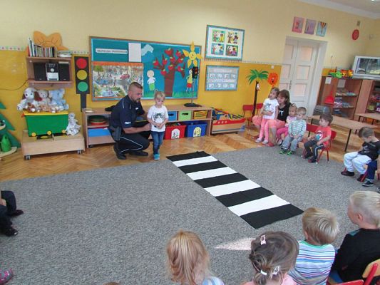 Grafika #4: 15.09.2016 Spotkanie z policjantem