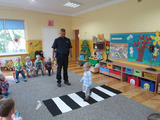 Grafika #15: 15.09.2016 Spotkanie z policjantem