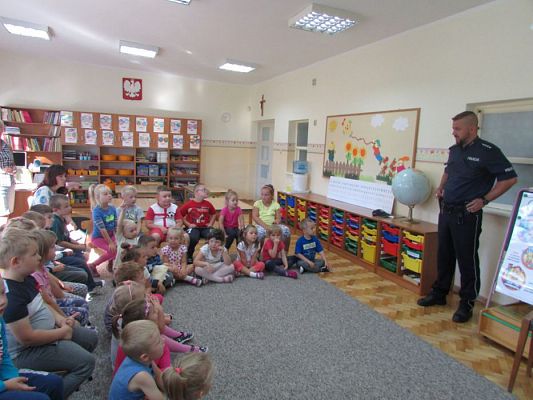 Grafika #22: 15.09.2016 Spotkanie z policjantem