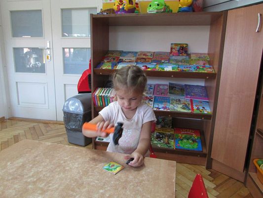 Grafika #4: Pierwsze dni w przedszkolu gr. I