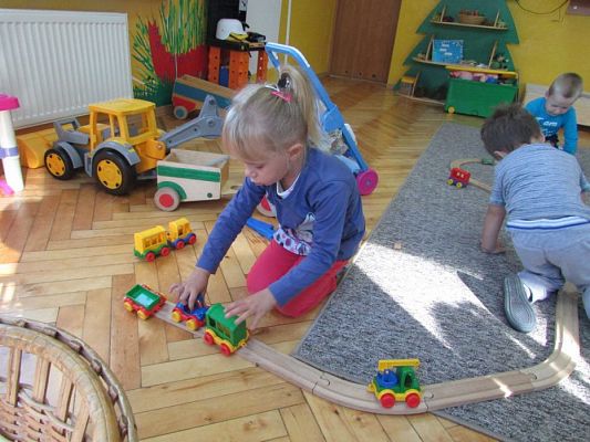 Grafika #19: Pierwsze dni w przedszkolu gr. I