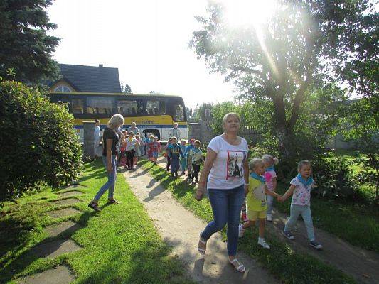 Grafika #2: 09.09.2016 Wycieczka do pasieki