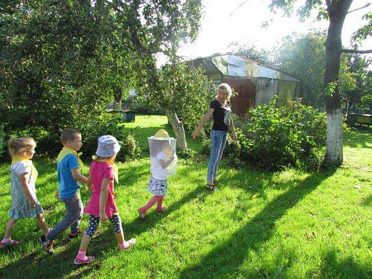 Grafika #18: 09.09.2016 Wycieczka do pasieki