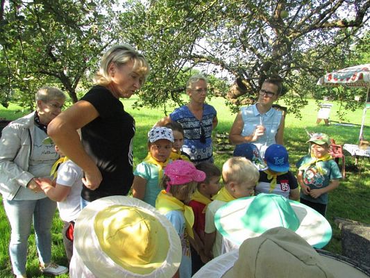 Grafika #28: 09.09.2016 Wycieczka do pasieki