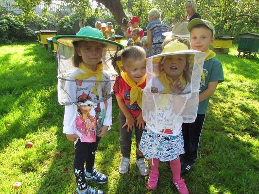 Grafika #30: 09.09.2016 Wycieczka do pasieki