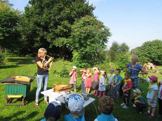 Grafika #48: 09.09.2016 Wycieczka do pasieki