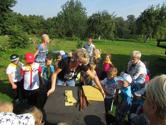 Grafika #60: 09.09.2016 Wycieczka do pasieki