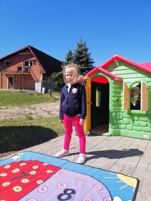 Grafika #4: 29.05.2020 Zabawy w ogrodzie przedszkolnym