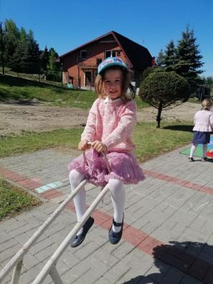 Grafika #7: 29.05.2020 Zabawy w ogrodzie przedszkolnym