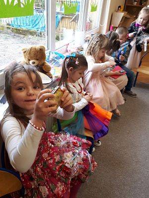 Grafika #4: 09.03.2020 Dzień Kobiet w naszym przedszkolu cz. II