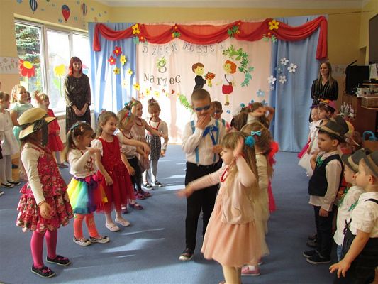 Grafika #6: 09.03.2020 Dzień Kobiet w naszym przedszkolu cz. II