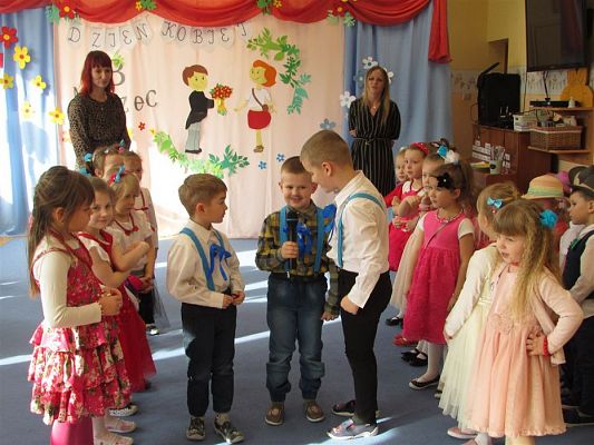 Grafika #20: 09.03.2020 Dzień Kobiet w naszym przedszkolu cz. II