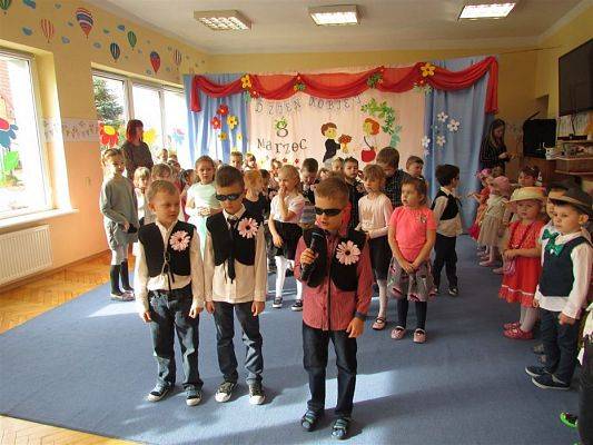 Grafika #31: 09.03.2020 Dzień Kobiet w naszym przedszkolu cz. II